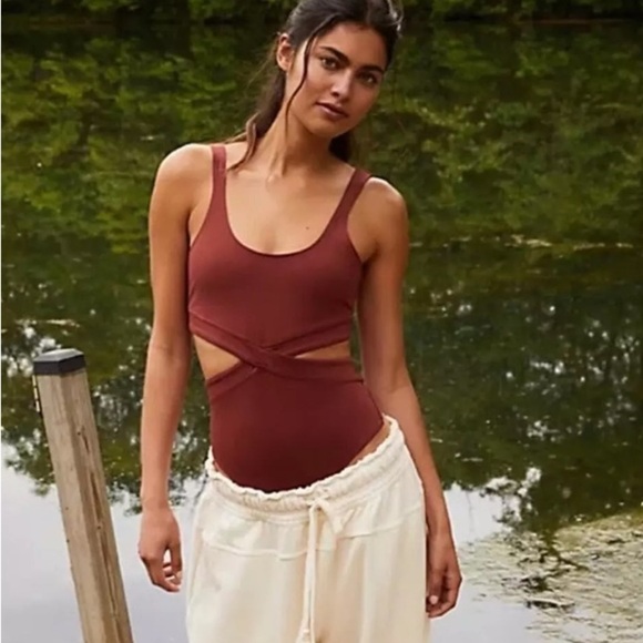 FP Movement Lose Control Bodysuit S Thong Cut Out Scoop Neck Free People - Picture 1 of 14